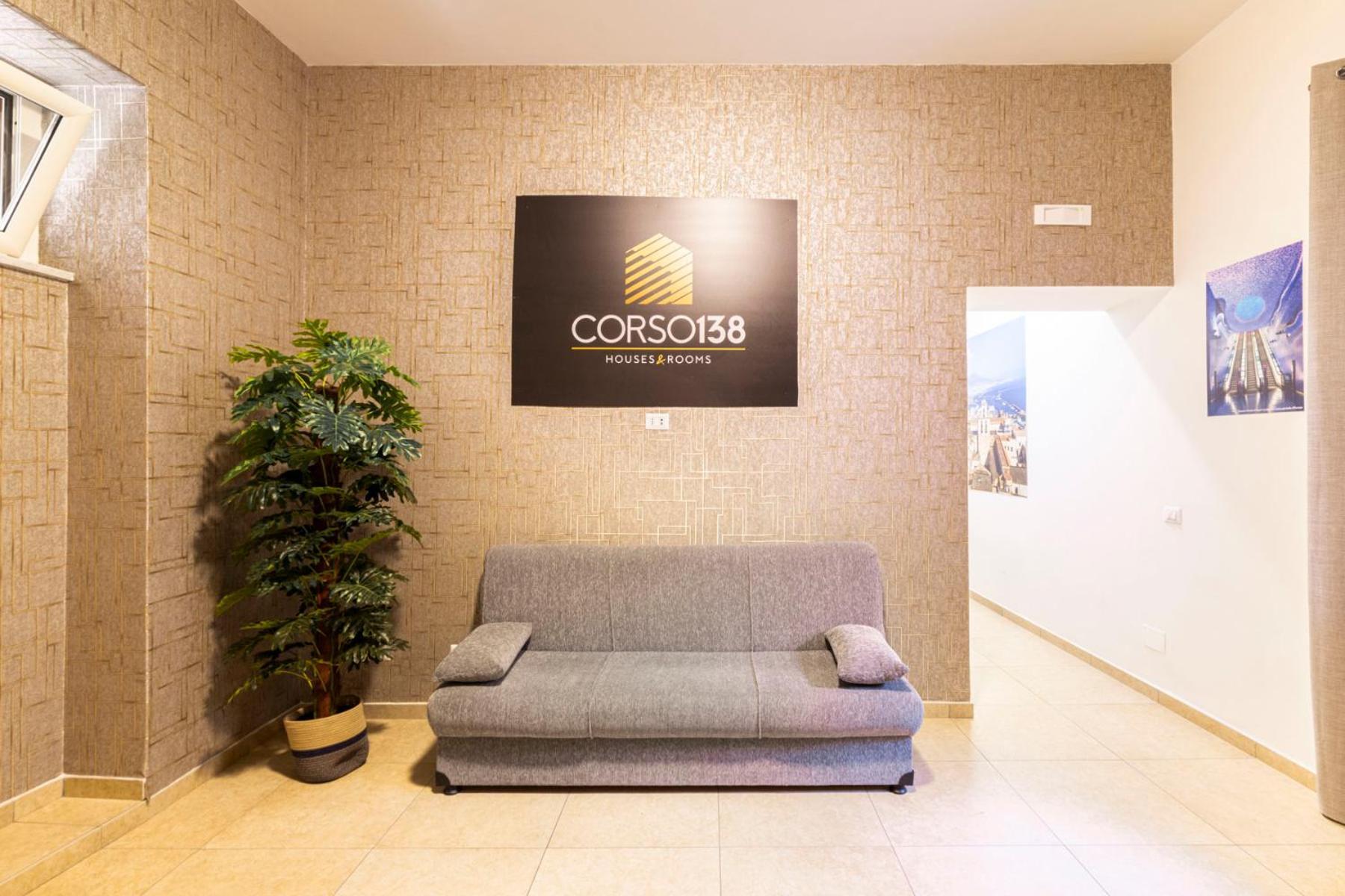 Corso 138 - Sleep & Fly - By Domusextra Bed & Breakfast Наполи Екстериор снимка